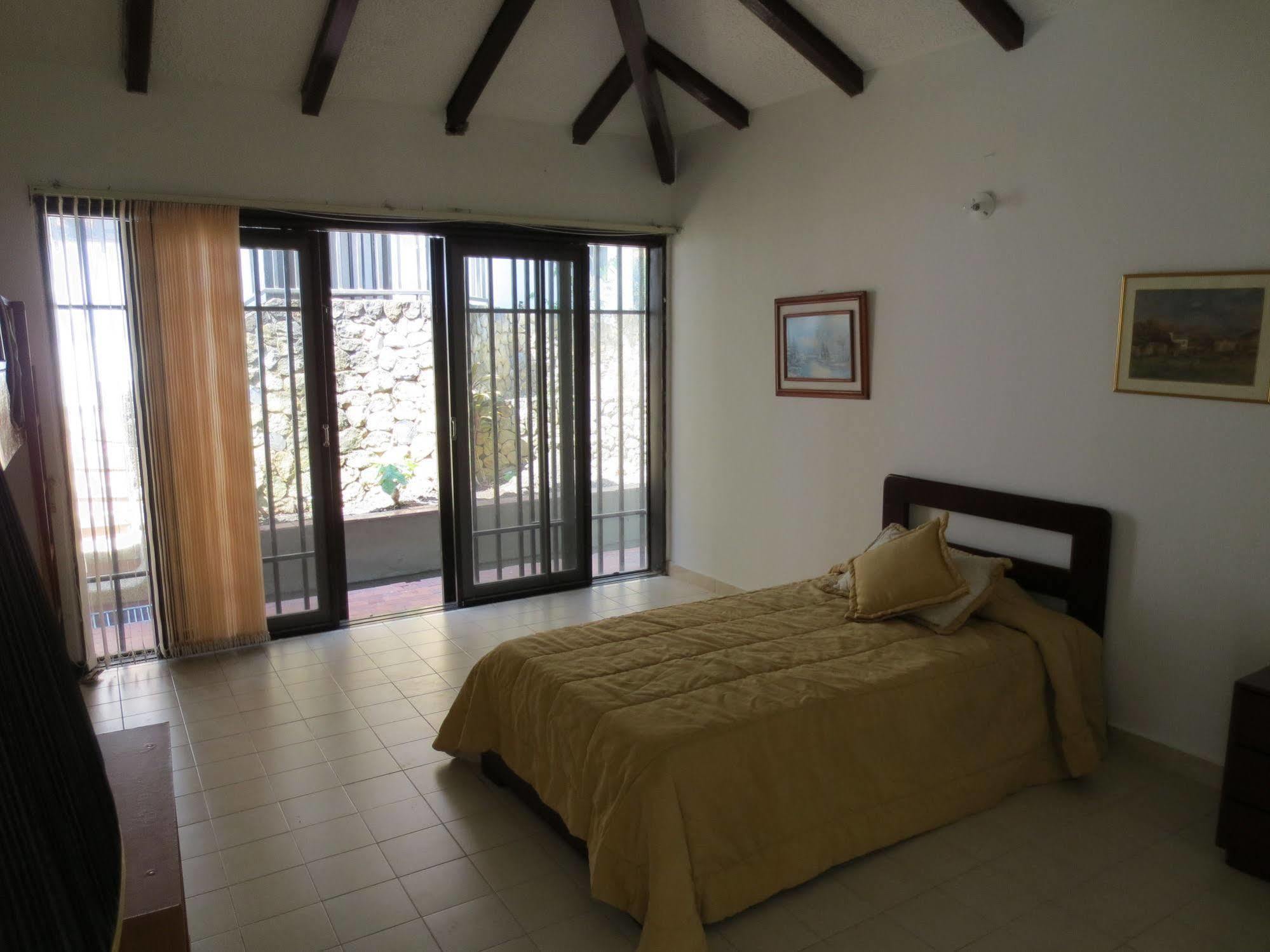Casa El Penon Villa Girardot Exterior photo